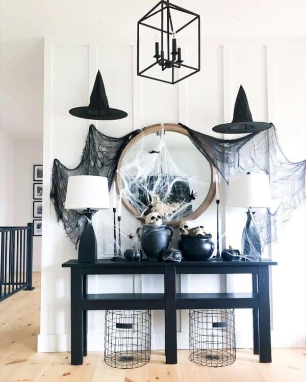 33 Spooky-Chic Halloween Side Table Decor to Amuse Guests