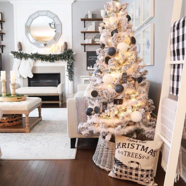 42 Farmhouse Christmas Décor Ideas to Fill Your Home with Rustic ...