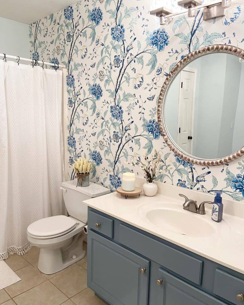 Modern Wallpaper Accent Wall in the Bathroom