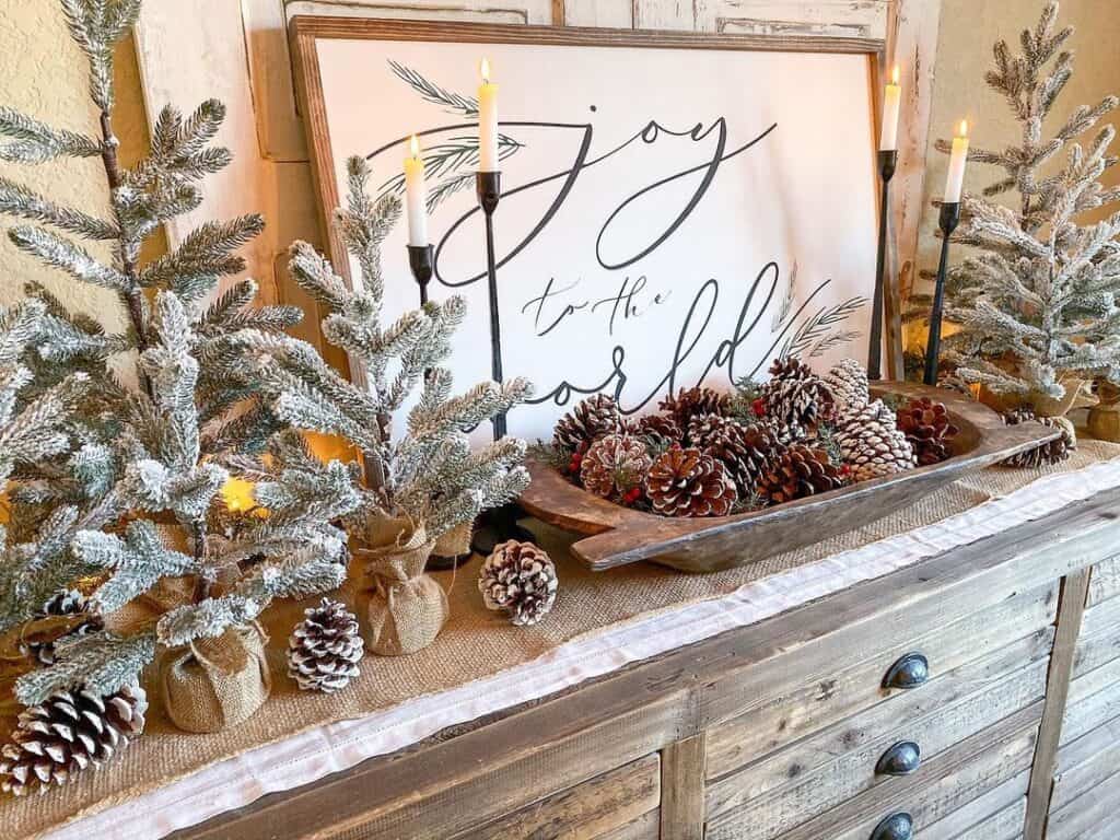 17 Christmas decoration ideas with pine cones 