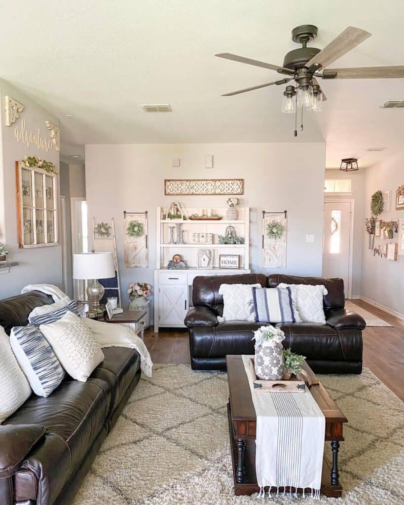 26 Idyllic Living Room Ceiling Fan Ideas for Every Style