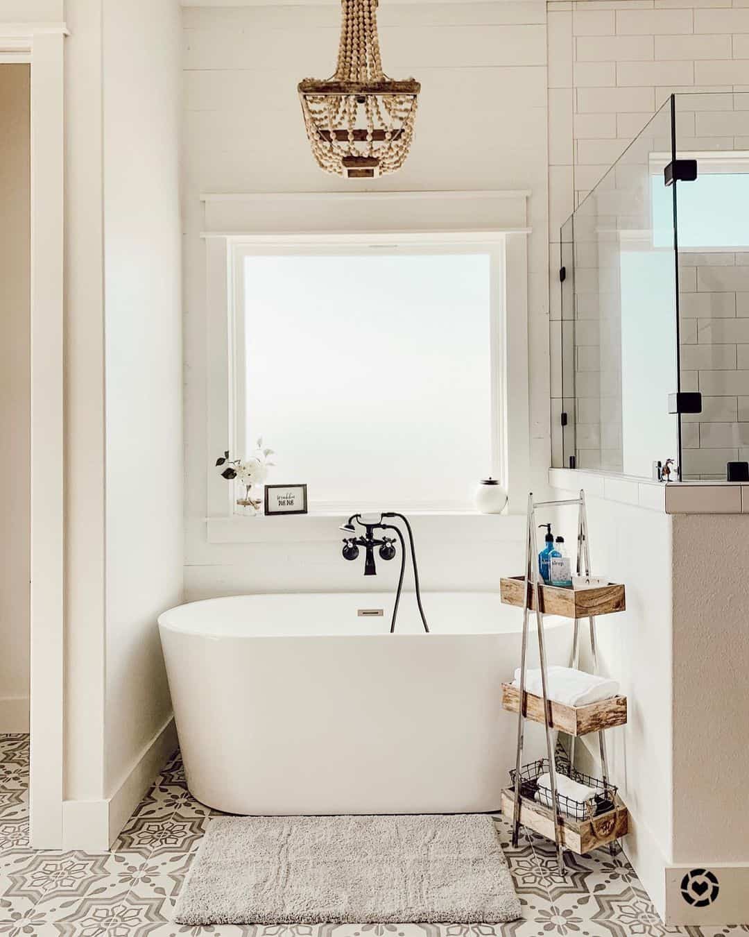 38 Bathtub Chandelier Ideas That Will Turn Your Bathroom into a ...