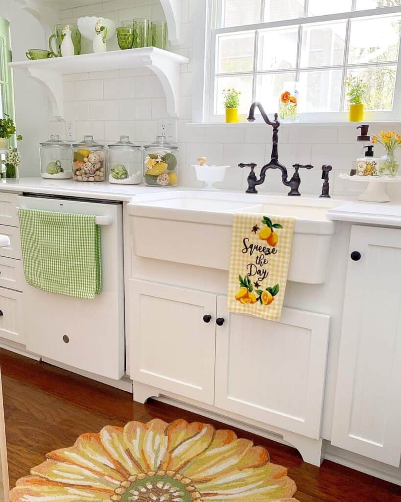 Black Shaker Cabinet Knobs In Colorful Kitchen 819x1024 
