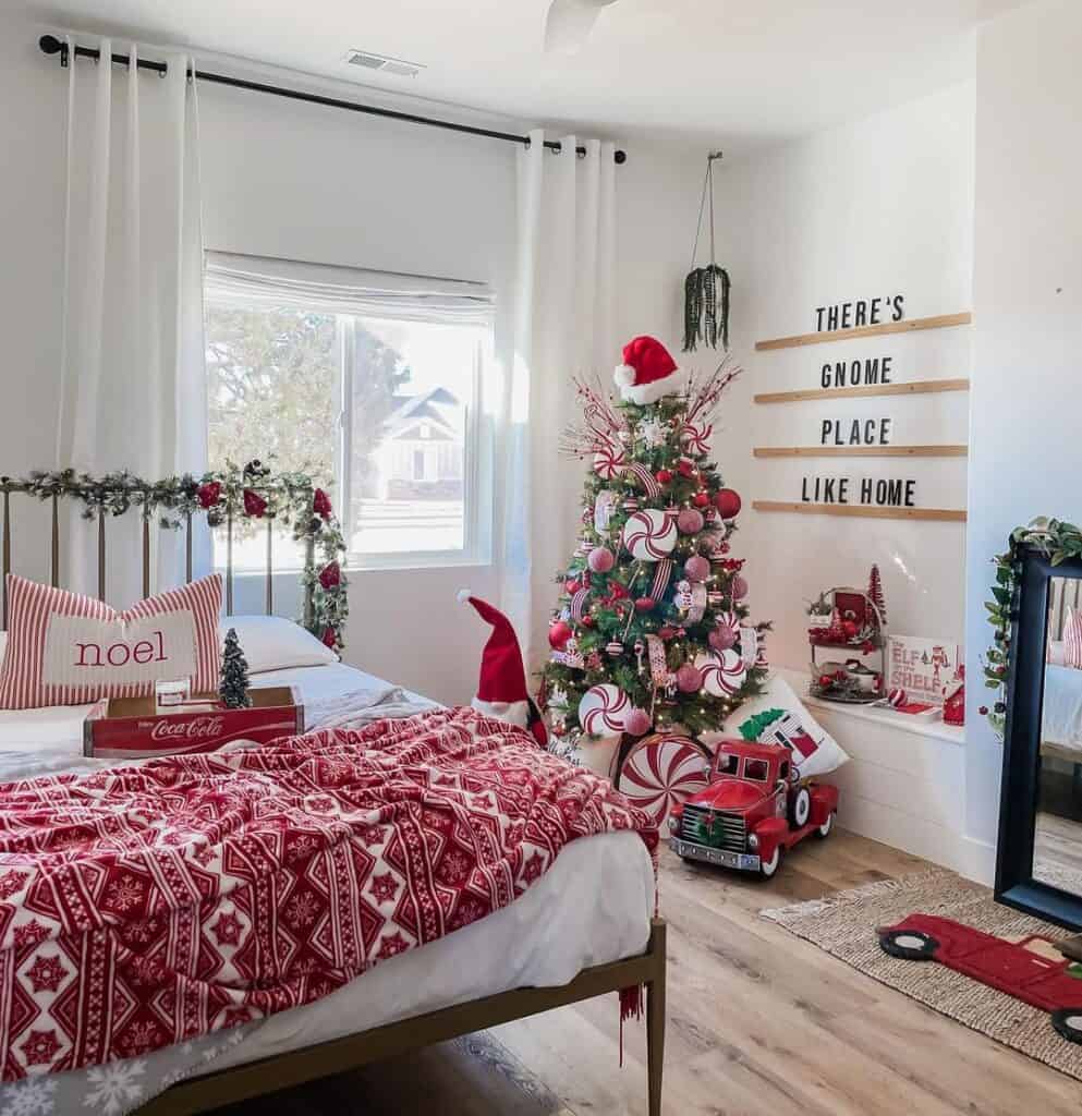 27 Stunning Christmas Bedspreads for Every Style and Budget