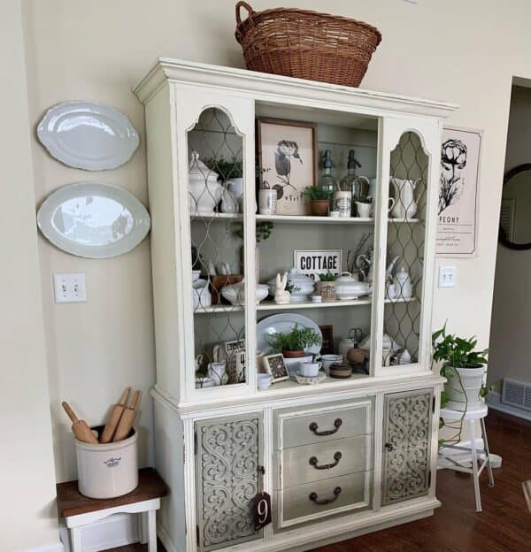 White And Gray Dining Room Hutch 600x624 