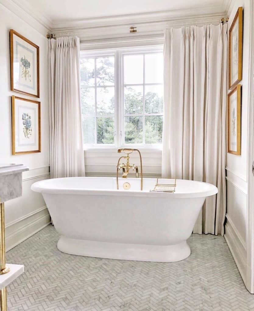 Decorative Wainscoting Bathroom with Soaker Tub - Soul & Lane