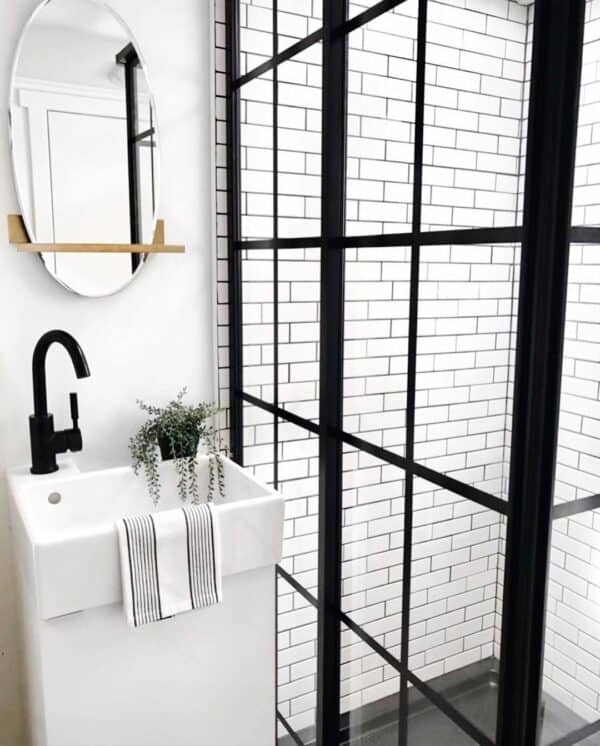 18 Stunning Black Shower Door Ideas for a Modern Look