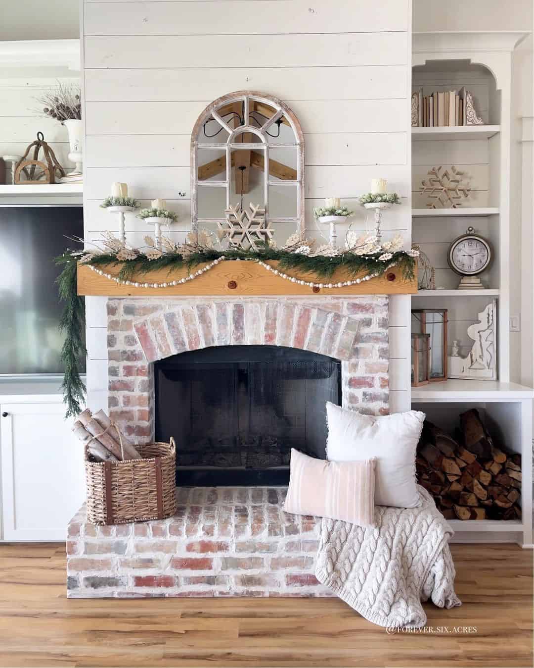 Wood Christmas Decorations for Fireplace Mantel - Soul & Lane