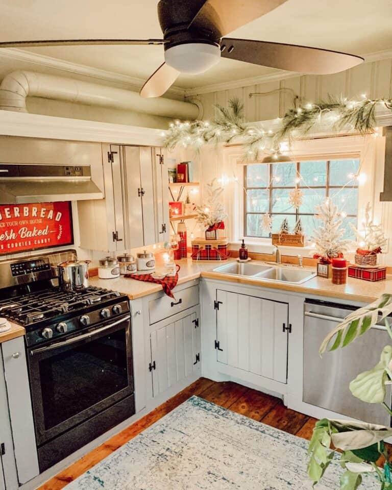 Green and Red Kitchen Accessories in a Festive Kitchen - Soul & Lane