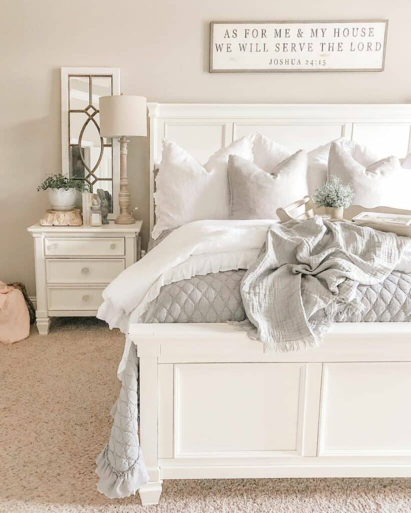 31 Cozy Grey Bedroom Decor Ideas for a Relaxing Room