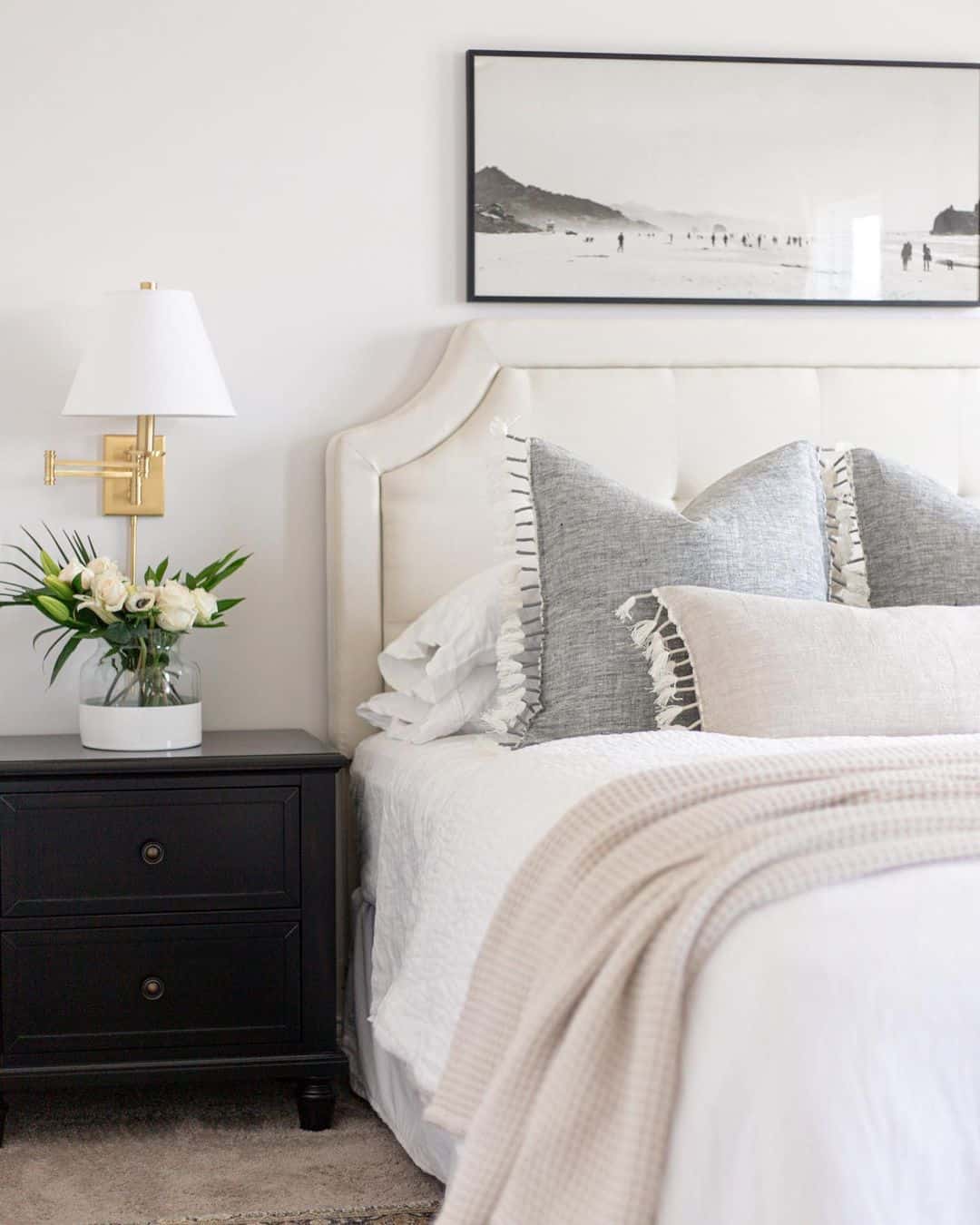 29 Relaxing Neutral Bedroom Ideas for a Calm and Cozy Space