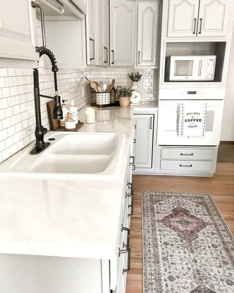 30 Beautiful Kitchen Rug Ideas for Every Style