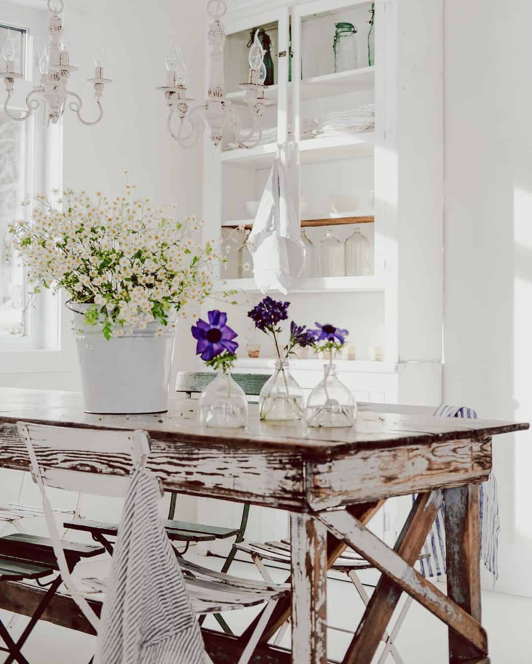 Dining Area with Floral Dining Table Décor - Soul & Lane