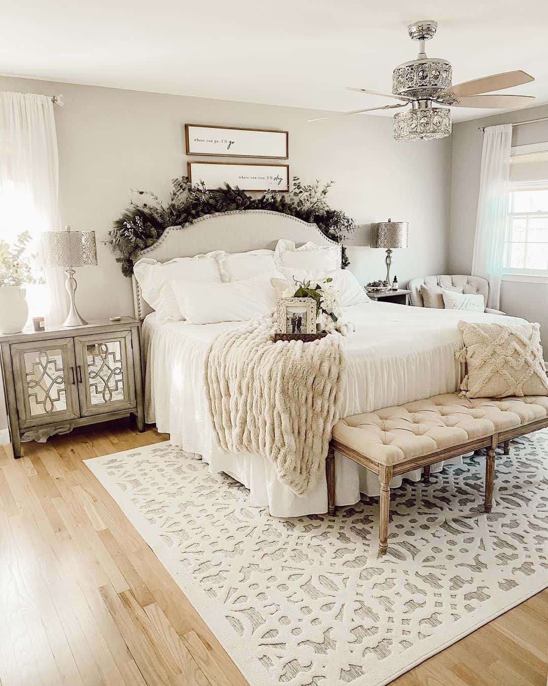 35 Wide Nightstands for an Unforgettable Farmhouse Bedroom