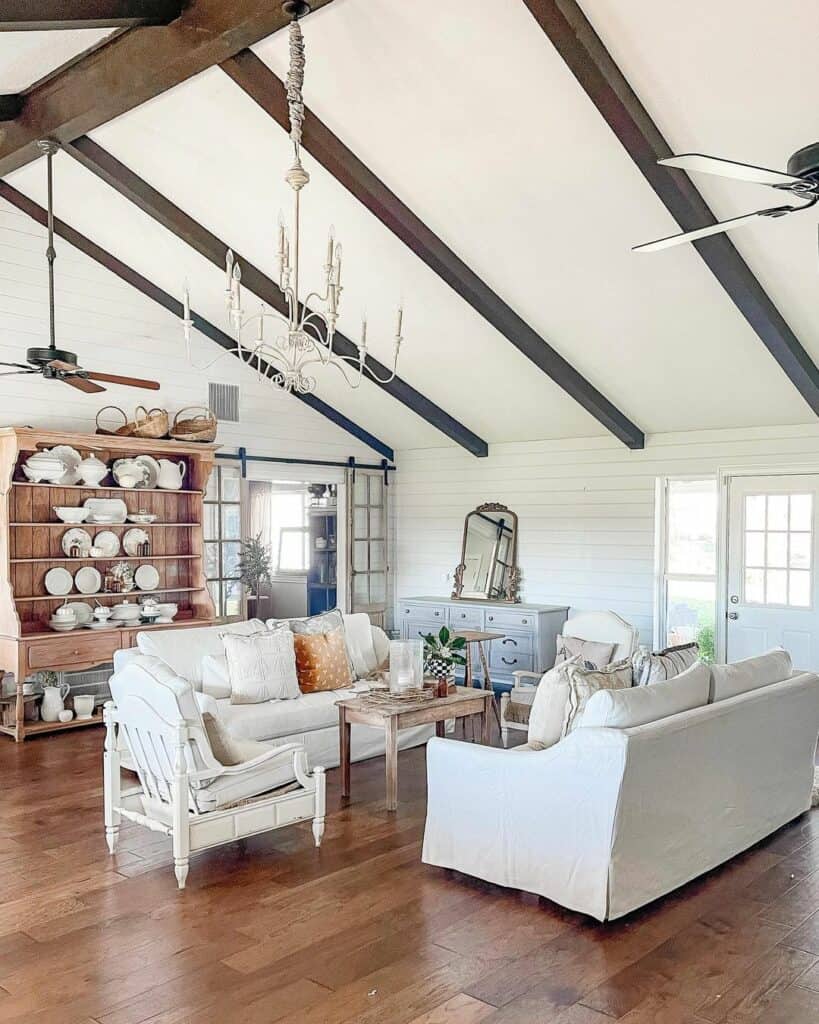 Vintage Ceiling Light Fixtures That Are Perfect for a Farmhouse - Soul ...