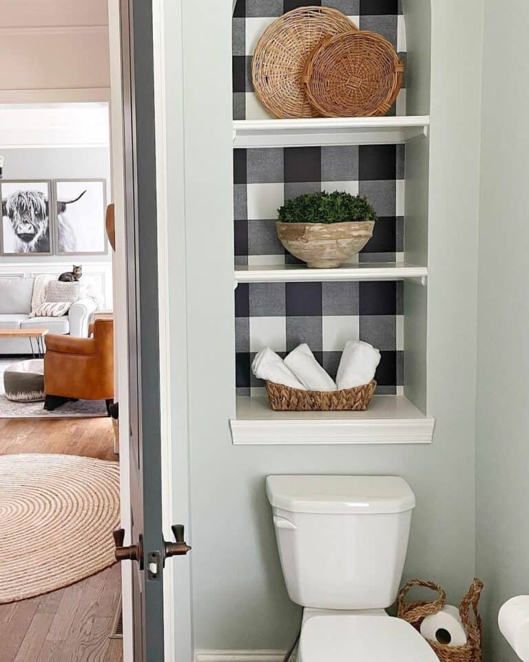 https://www.soulandlane.com/wp-content/uploads/2023/05/Bathroom-Shelf-Styling-With-Minimalist-Accessories-768x960.jpg