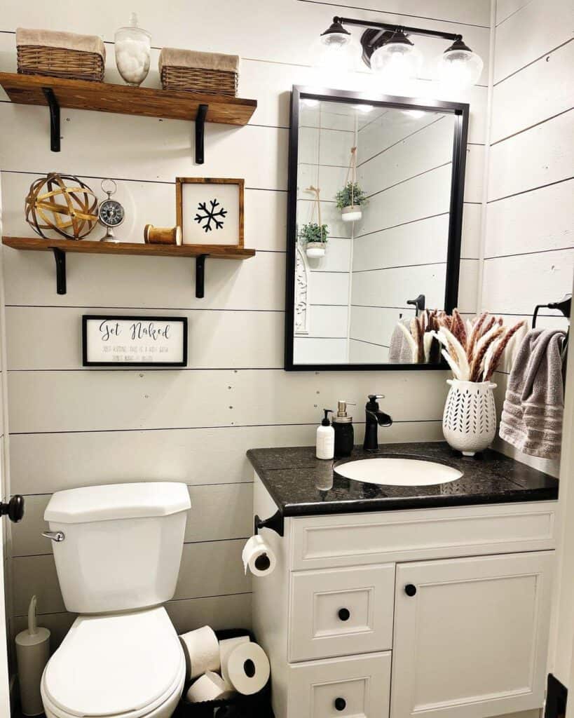 29 Pristine and Simple Styling Ideas for a White Bathroom