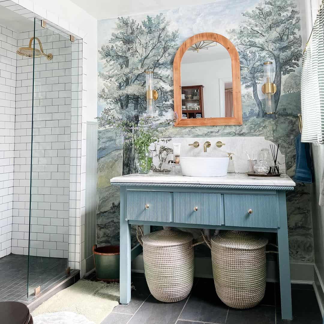 Modern Vintage Bathroom With Mural Wallpaper - Soul & Lane
