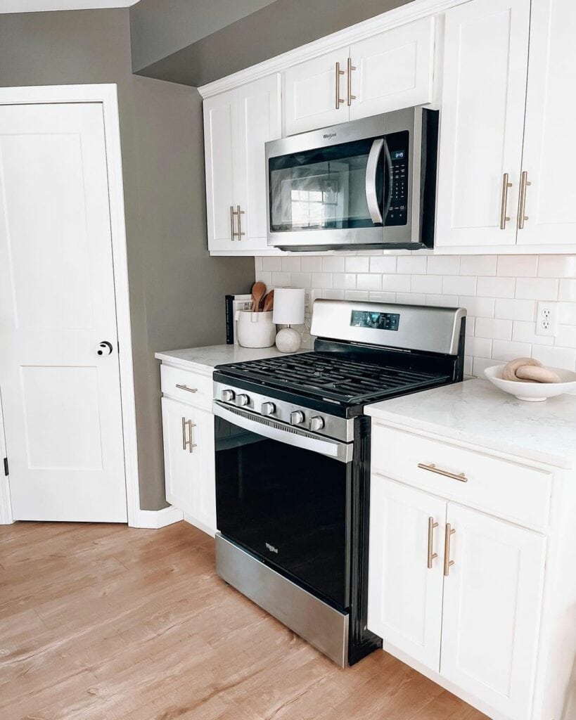 Mixing Metals Stainless Steel Appliances With White Cabinets - Soul & Lane